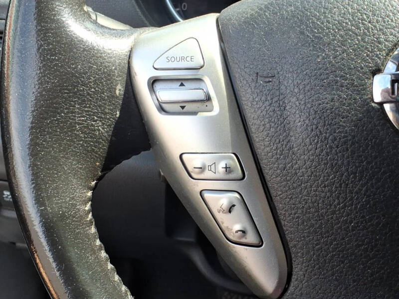 2017 Nissan Versa 1.6 SV