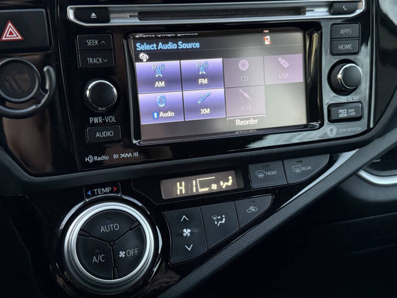 2016 Toyota Prius c Three