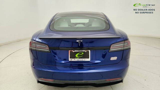 2022 Tesla Model S Plaid