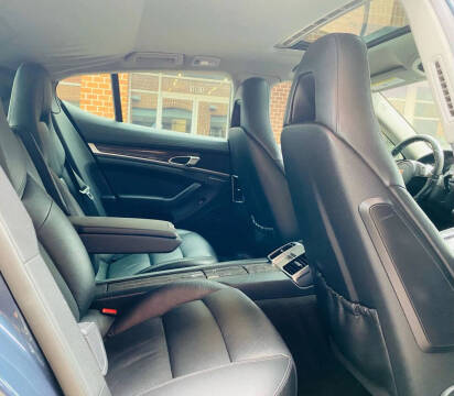 2011 Porsche Panamera