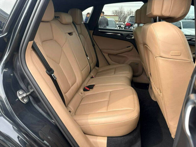 2020 Porsche Macan