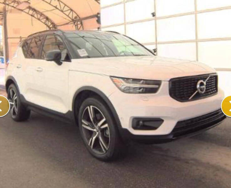 2021 Volvo XC40 T5 R-Design