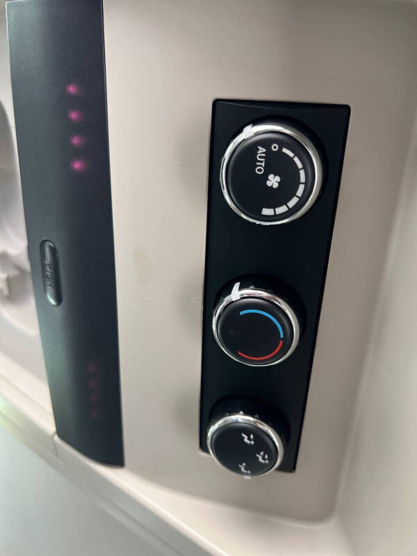 2013 Chrysler Town and Country Touring-L