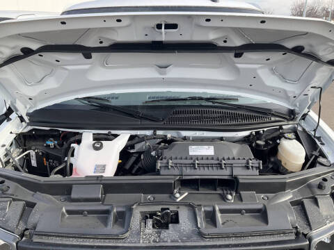 2025 Chevrolet Express 3500