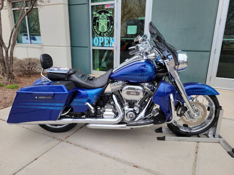 2013 Harley-Davidson RoadKing CVO FLHRSE5