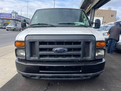 2014 Ford E-Series E-250