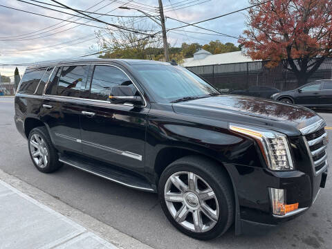 2017 Cadillac Escalade Luxury