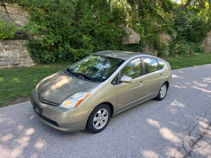 2006 Toyota Prius for sale at Bogie's Motors in Saint Louis MO