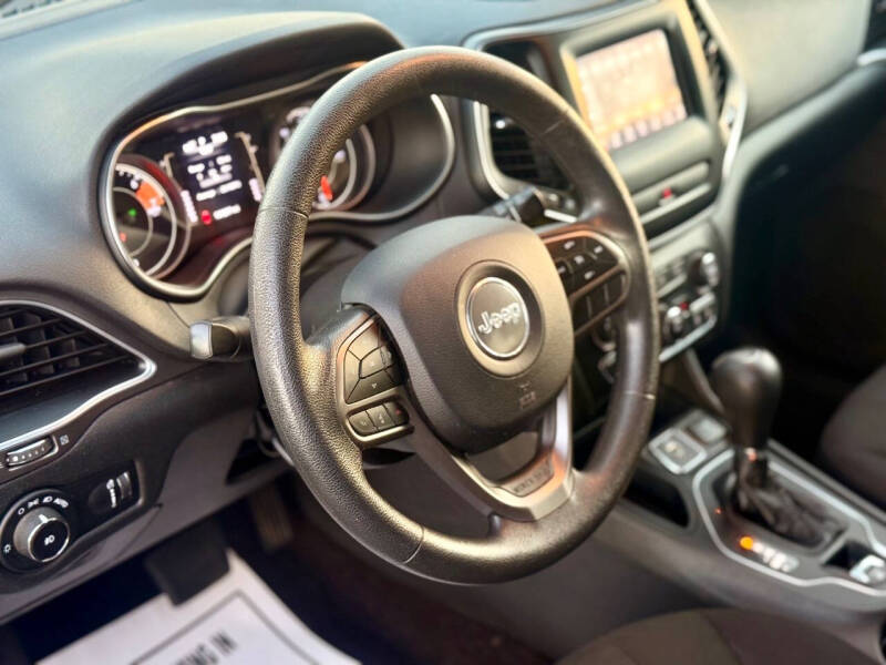 2019 Jeep Cherokee Latitude