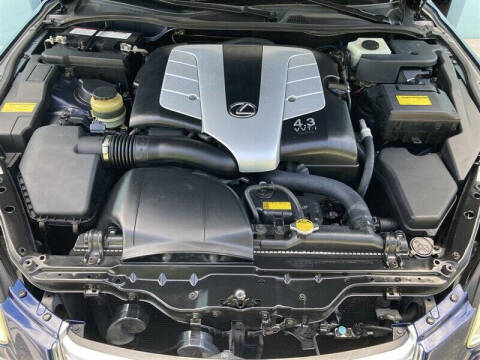 2005 Lexus SC 430