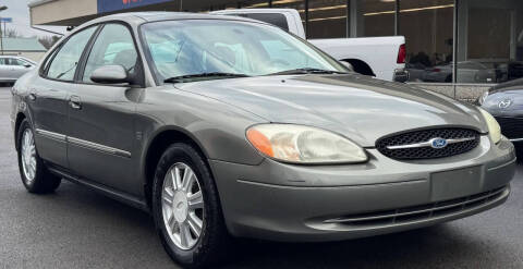 2003 Ford Taurus