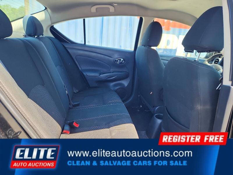 2019 Nissan Versa SV