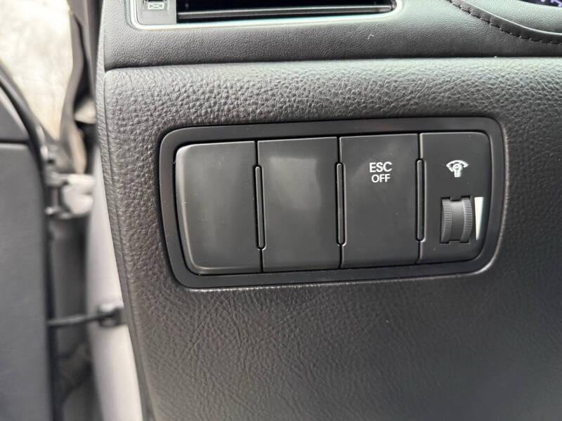 2013 Hyundai Genesis 3.8L