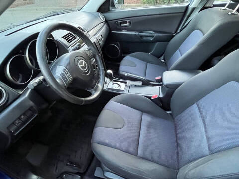 2007 Mazda MAZDA3 for sale at CLEAR CHOICE AUTOMOTIVE in Milwaukie OR