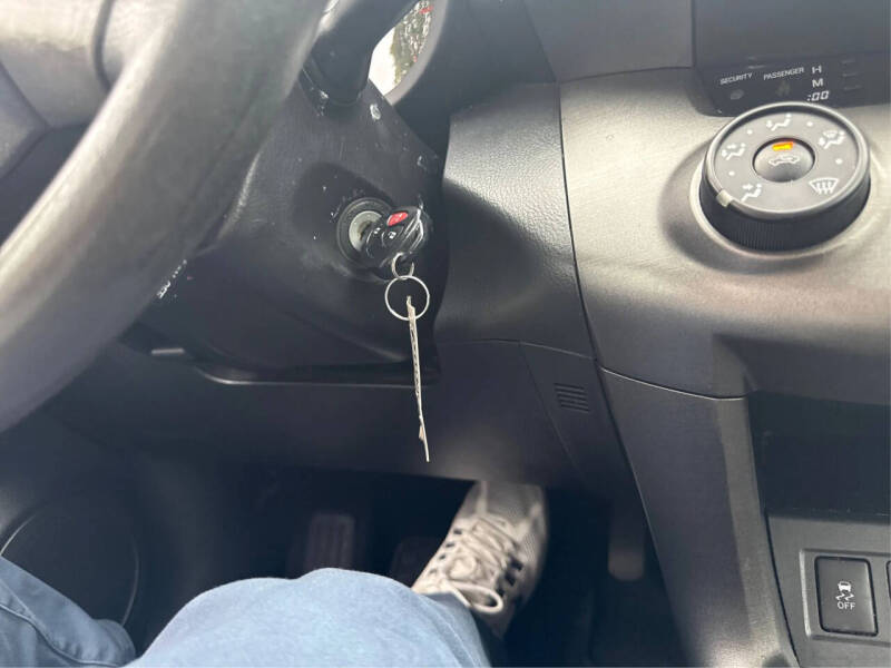 2009 Toyota RAV4 Sport