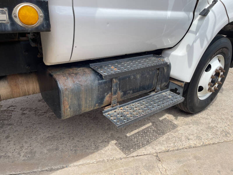 2005 Ford F-750 Super Duty