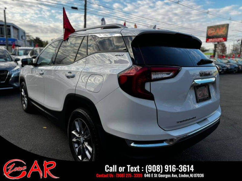 2023 GMC Terrain SLT