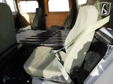 1999 AM General Hummer