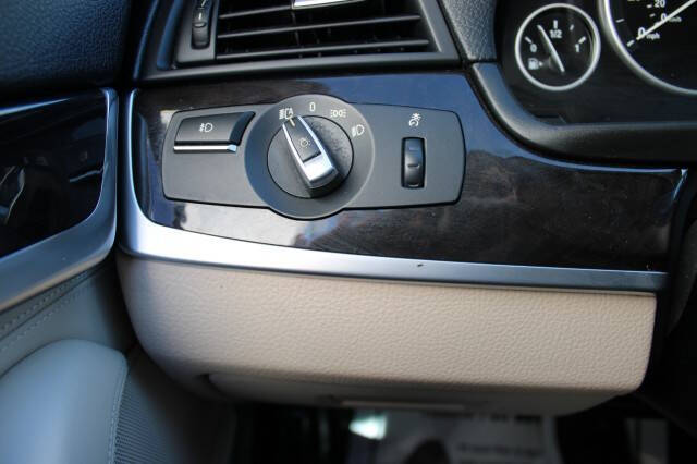 2014 BMW 5 Series 528i