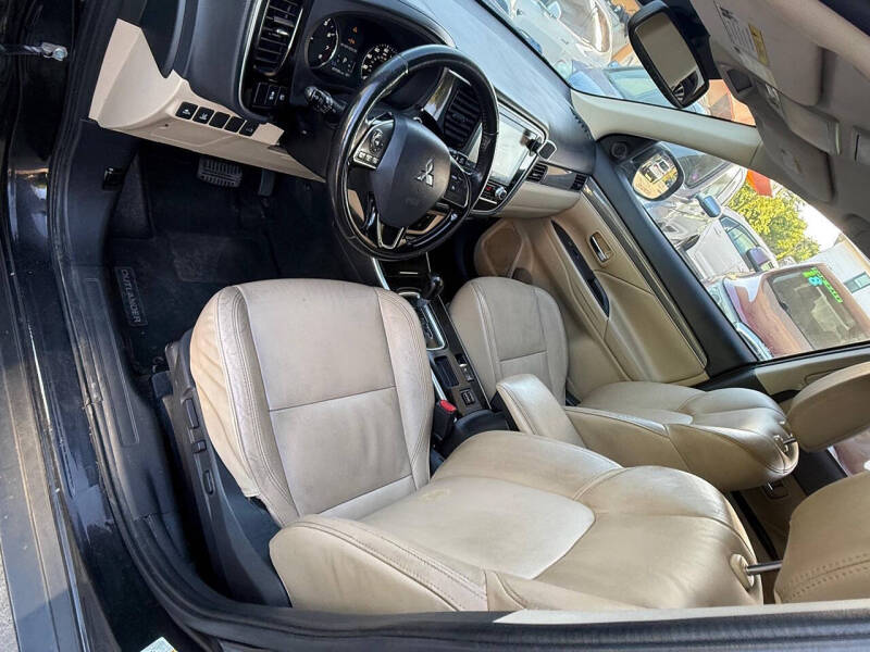 2020 Mitsubishi Outlander SEL