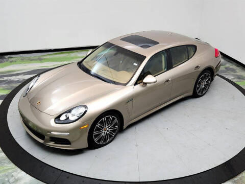 2016 Porsche Panamera