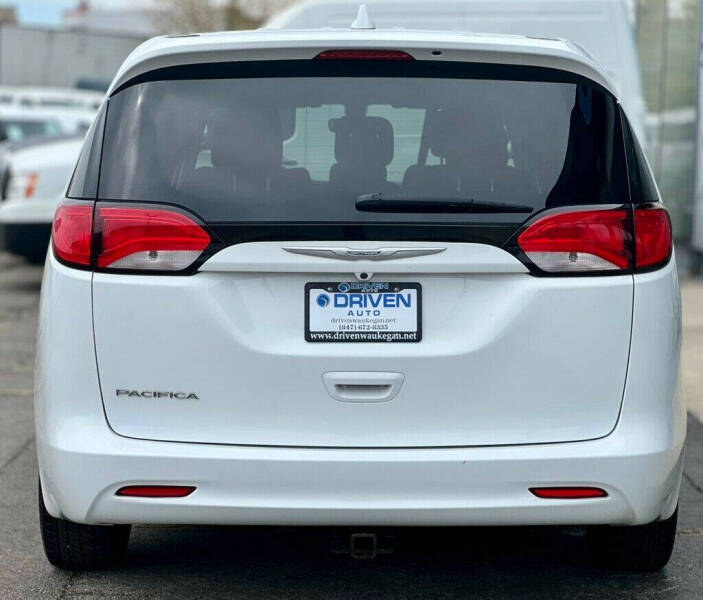 2017 Chrysler Pacifica LX