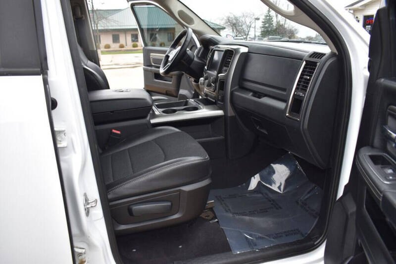 2016 RAM 1500 Sport