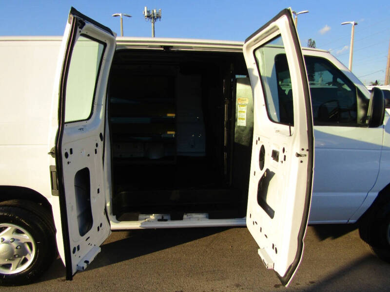 2011 Ford E-Series E-250