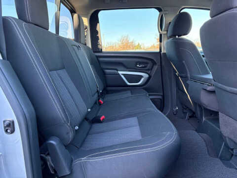 2018 Nissan Titan SV