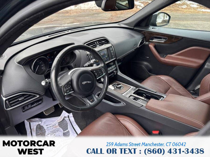 2018 Jaguar F-PACE S