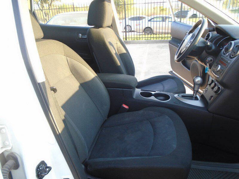 2013 Nissan Rogue S