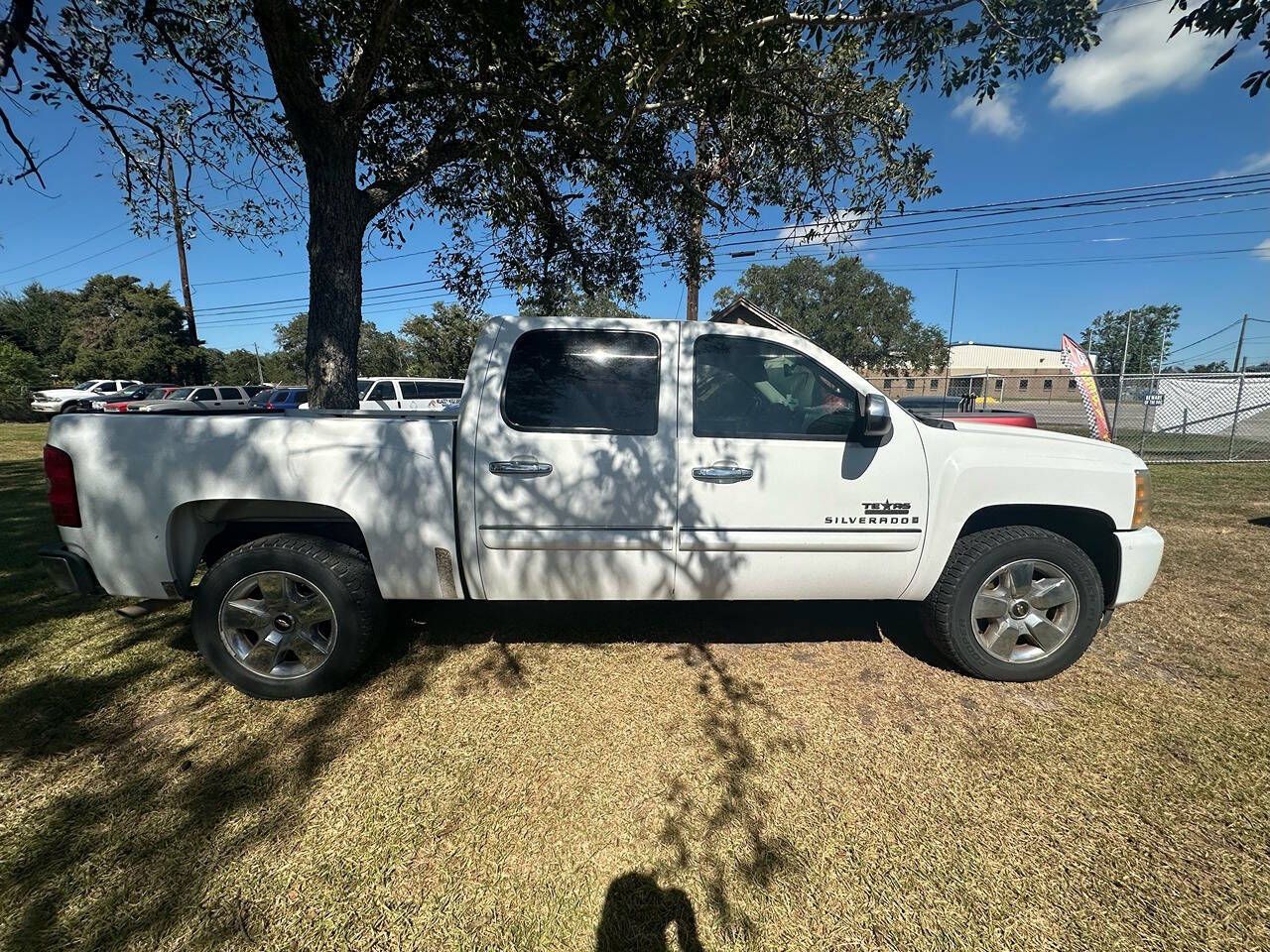 2009 Chevrolet Silverado 1500 for sale at Hustle Hard Automotive LLC in Alvin, TX