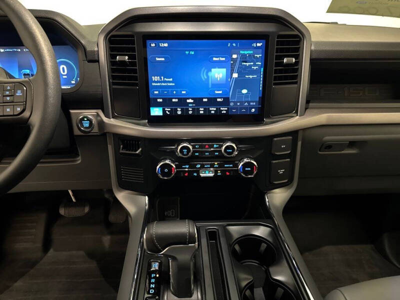 2025 Ford F-150 Lightning Pro