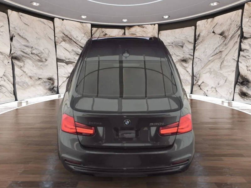 2017 BMW 3 Series 330i