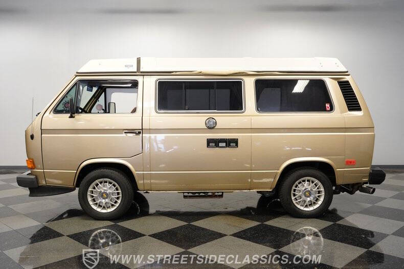 1982 Volkswagen Vanagon Camper
