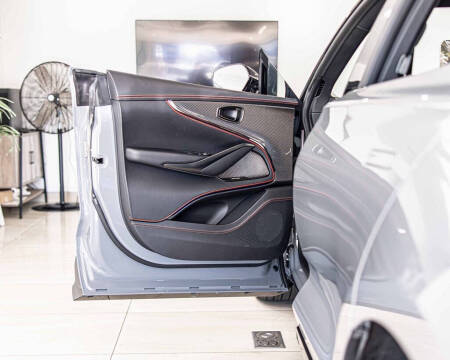 2026 Aston Martin DBX S