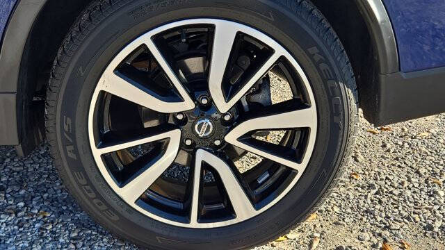 2020 Nissan Rogue SL