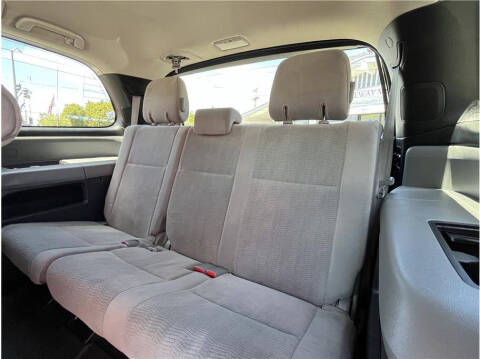 2016 Toyota Sequoia SR5