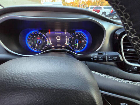 2022 Chrysler Pacifica Touring L