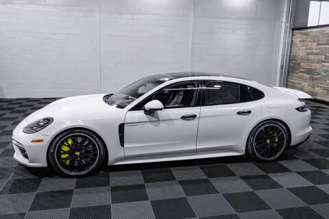 2018 Porsche Panamera Turbo S E-Hybrid