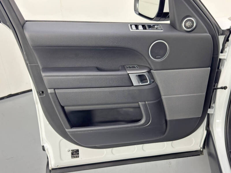 2022 Land Rover Range Rover Sport SE