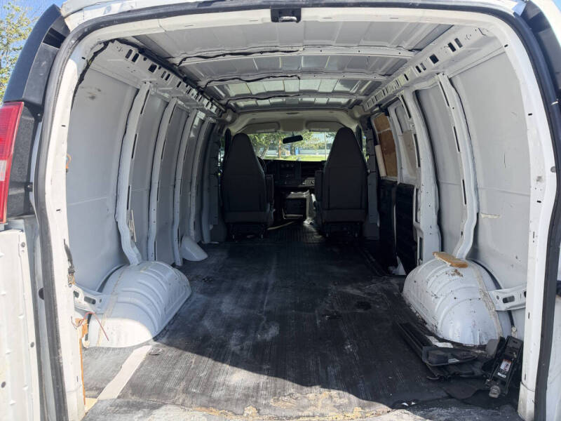 2020 Chevrolet Express 2500