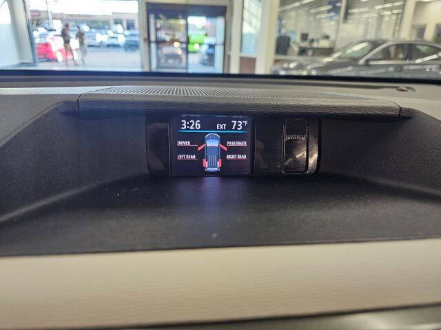 2012 Toyota Sienna SE 8-Passenger