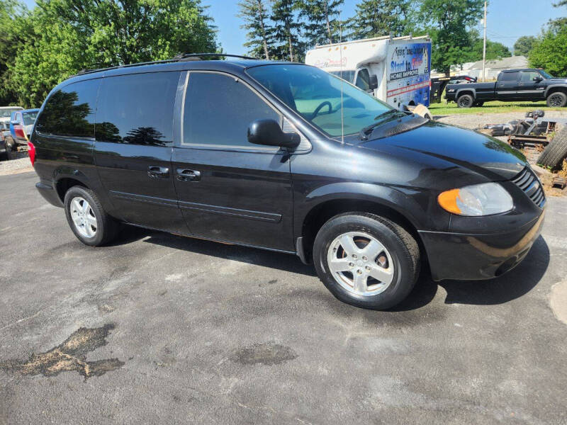 2005 Dodge Grand Caravan SXT's photo