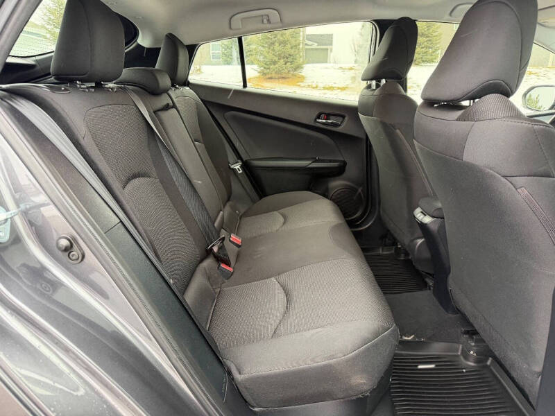 2022 Toyota Prius LE