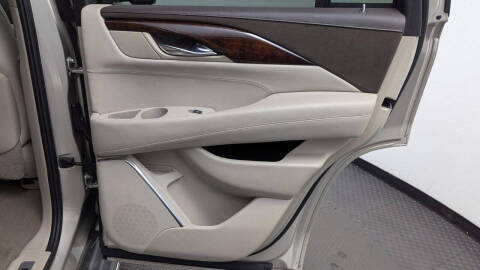 2016 Cadillac Escalade Luxury Collection