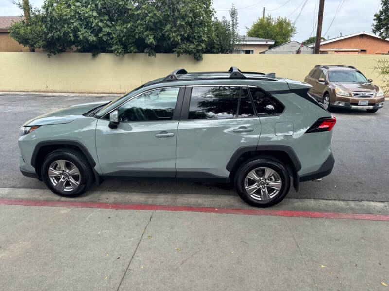 2022 Toyota RAV4 XLE