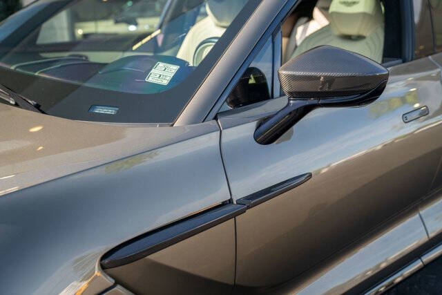 2021 Aston Martin DBX 45