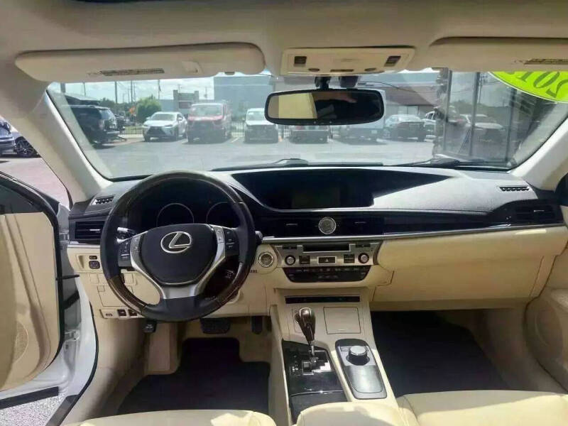 2013 Lexus ES 350