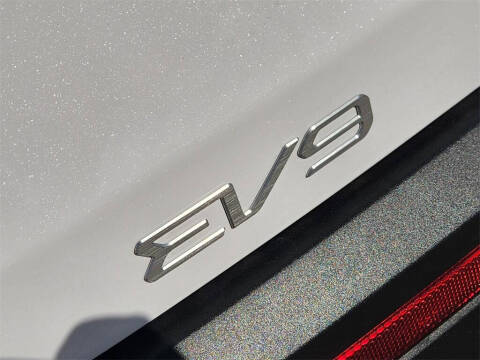 2026 Kia EV9 Light Long Range